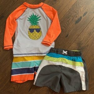 🍀4/$20 - Swim trunks with net lining + rashguard